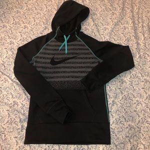 Nike Therma-Fit Pullover Hoodie